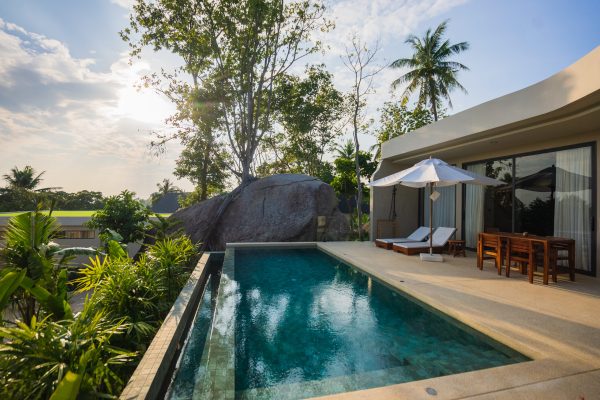A luxury villa setting immersed in lush nature and quiet surroundings.