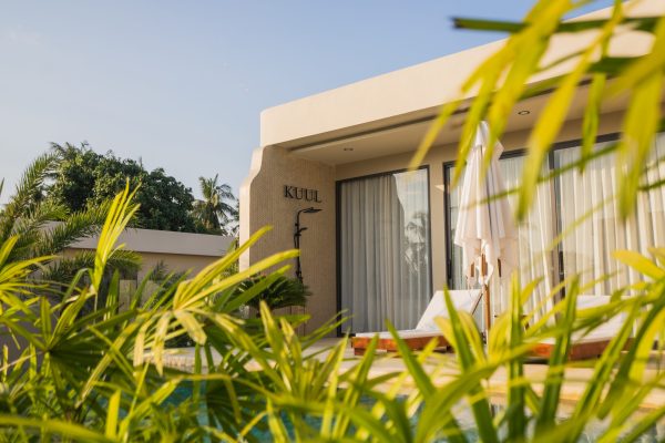 Private villas surrounded by untouched nature, designed for complete calm and seclusion.